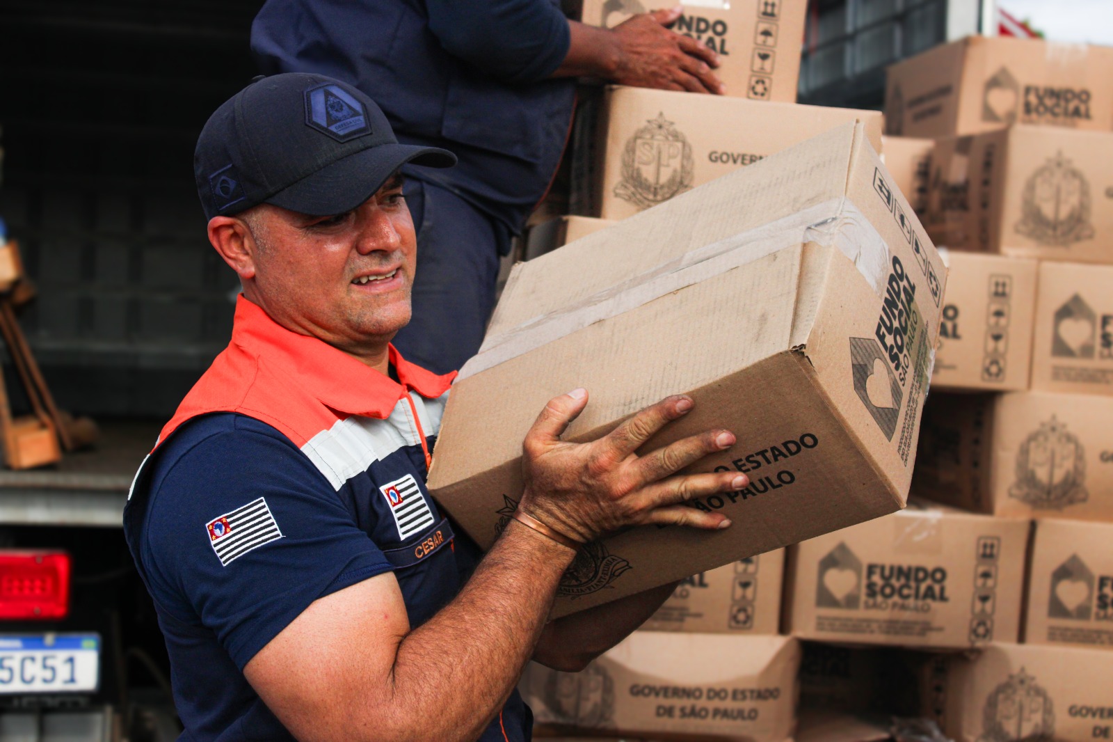 Governo de SP envia ajuda humanitária a famílias atingidas por rompimento de caixa d’água em Mairiporã