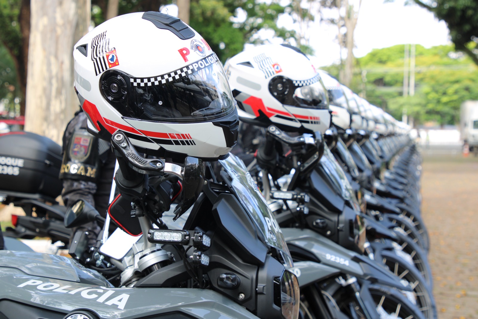 PM recupera motocicleta furtada e prende suspeito após perseguição