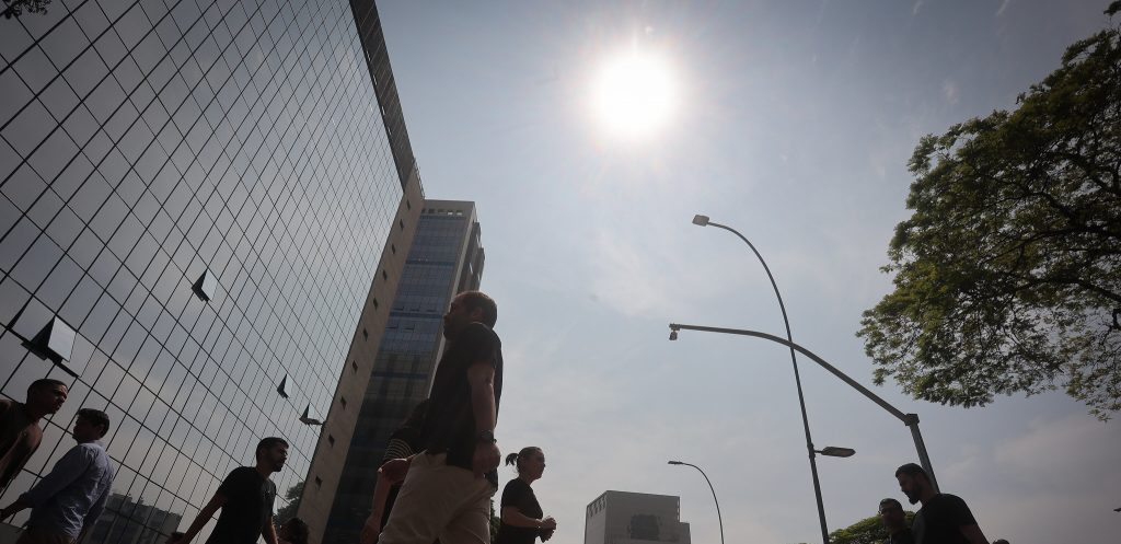 Previsão do tempo para domingo (15), em SP: sensação de abafamento