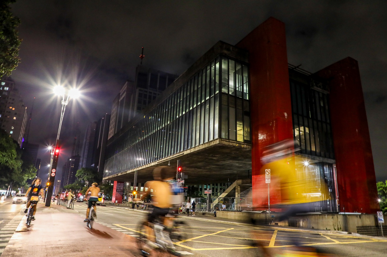 Previsão do tempo para quarta-feira (18), em SP: tempo fica abafado