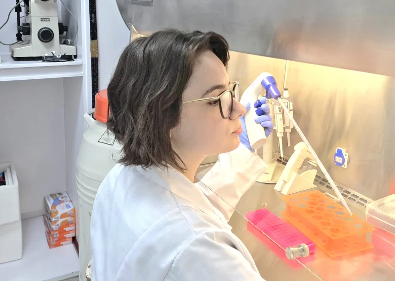 USP propõe alternativa segura para reposição hormonal sem risco de tumores