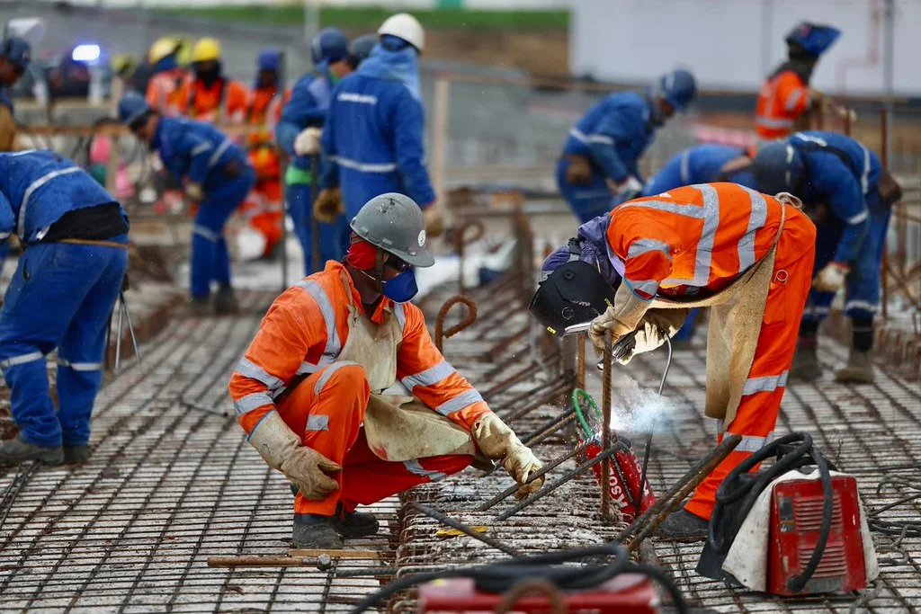 Estado de SP abre 899 vagas de emprego na construção civil nesta segunda