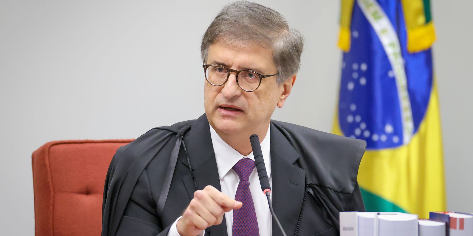 Conselho do MPF decide nesta sexta-feira investigação contra Paulo Gonet