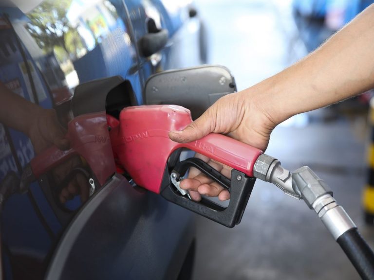 Governo publica medida com subvenção do óleo diesel para conter alta de preços