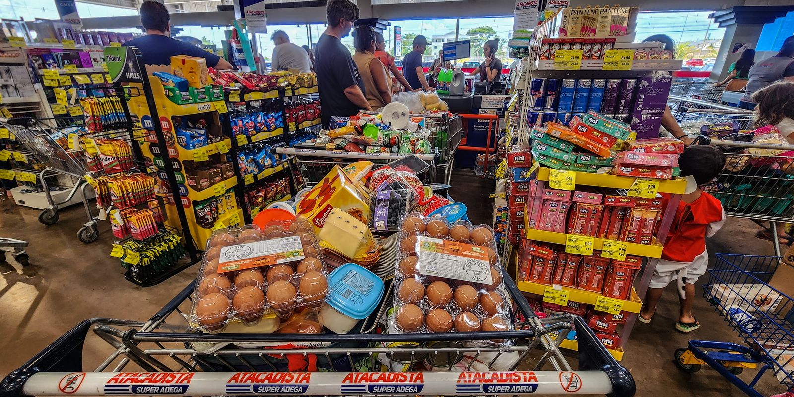 Consumo de alimentos cresce com o avanço do mercado supermercadista no Brasil
