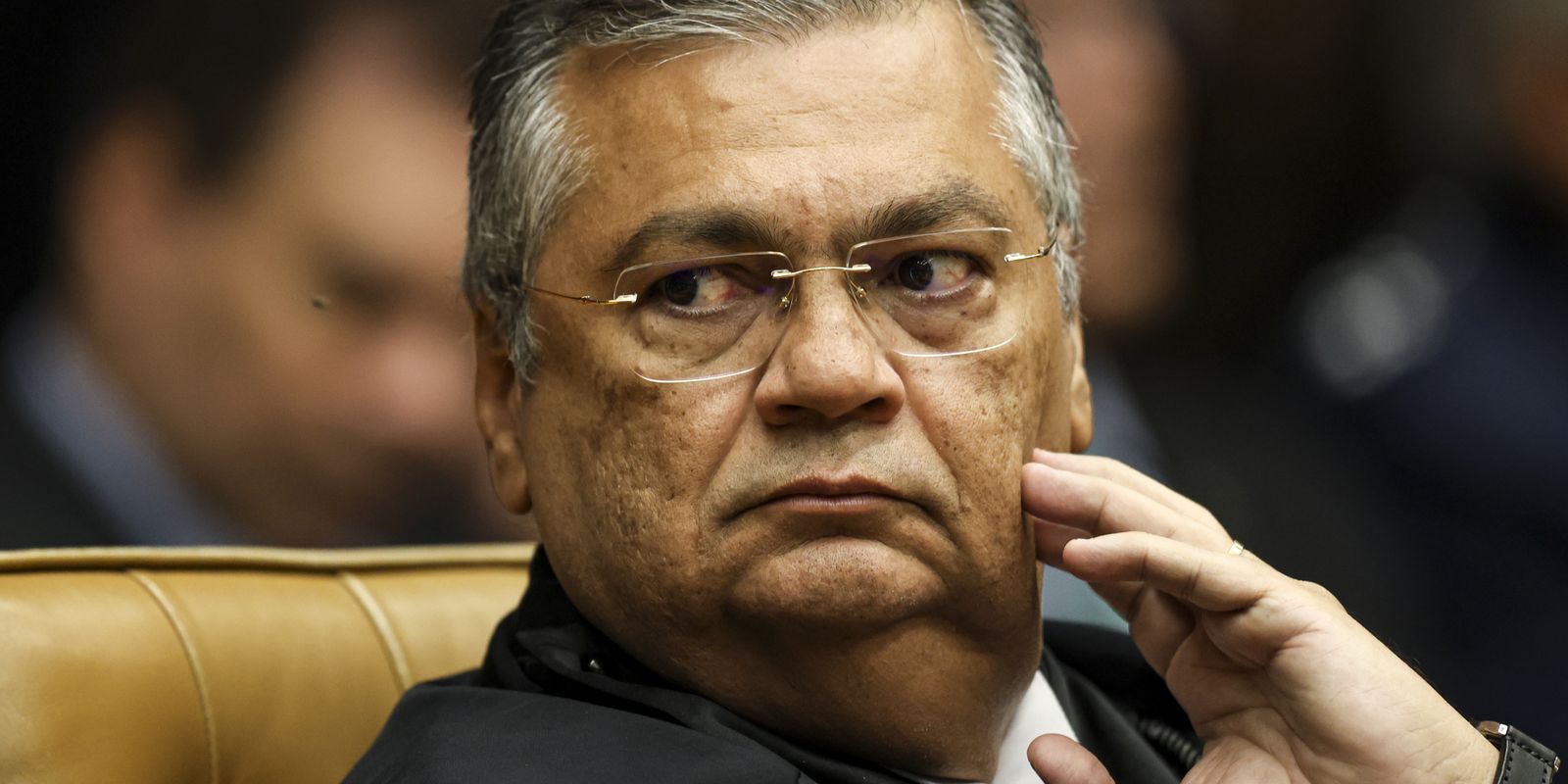 Dino manda PF investigar interferência estrangeira nas eleições brasileiras