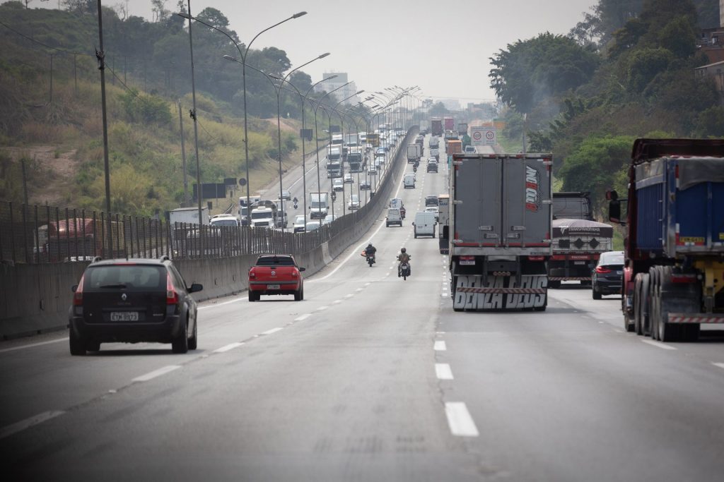 Feriado deve atrair 18,4 milhões de veículos para as rodovias de SP