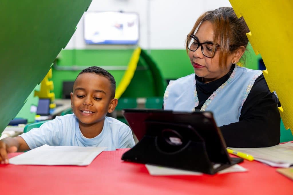 Governo de SP lança o prêmio Professor Nota 1.000 para docentes da rede estadual