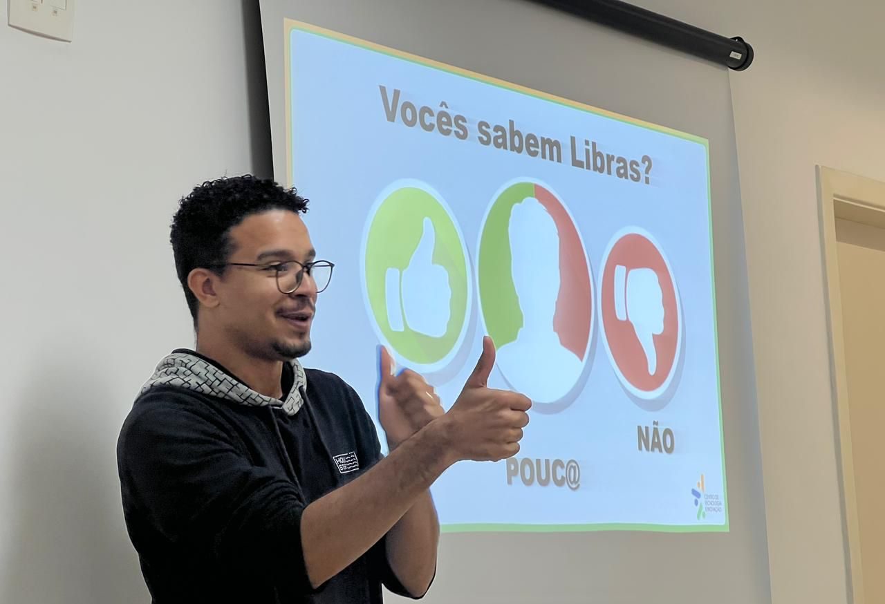 Governo de SP abre inscrições para curso gratuito de Libras nesta quarta (7)