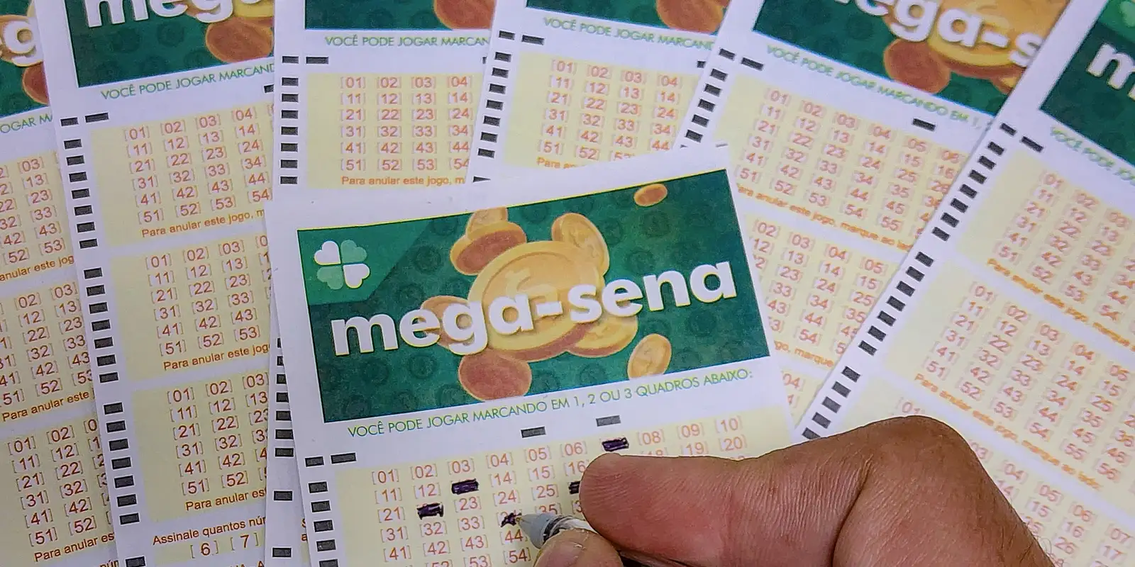 O prêmio da Mega-Sena chega a R$ 75 milhões nesta quinta-feira