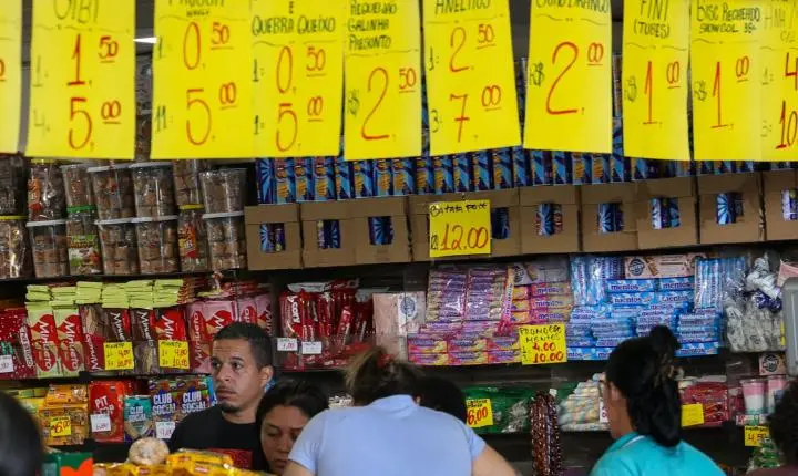 Governo planeja crédito para empresas afetadas pelo fim da escala 6x1