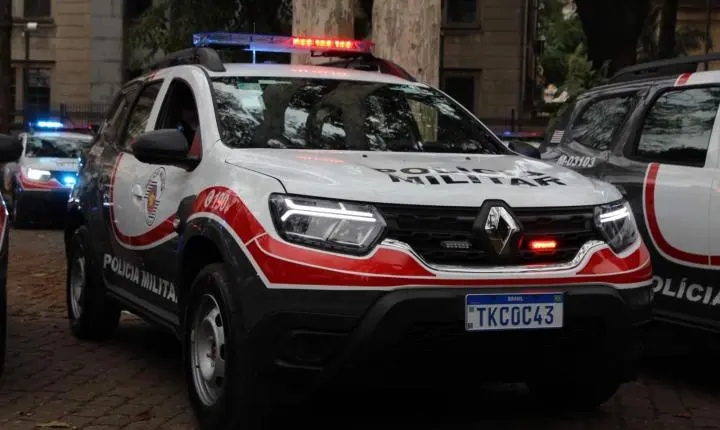 PM liberta homem em porta-malas e frustra sequestro em Embu das Artes